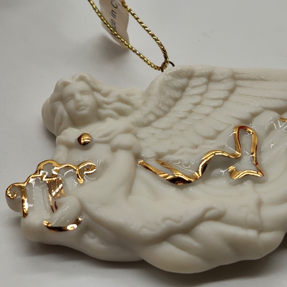 Vtg. Avon Collectible Christmas Tree Ornament Bisque Porcelain 24K Gold Accents - Picture 8 of 14